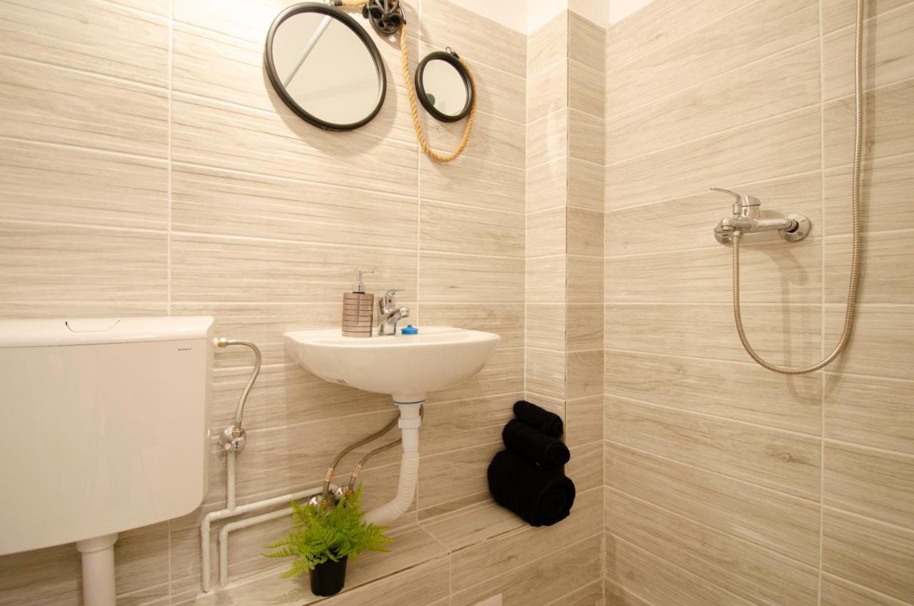 Miha Modern And Central Apartament Αράντ Εξωτερικό φωτογραφία